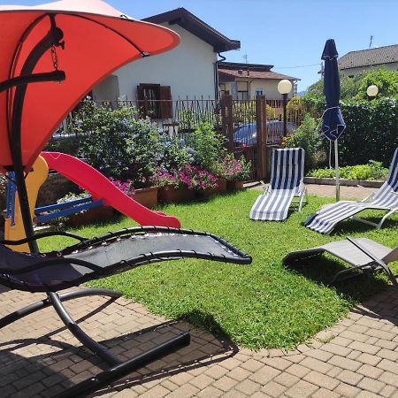 Giorni Felici Tutto Nuovo, Giardino, Parcheggio Apartment แวร์บาเนีย ภายนอก รูปภาพ